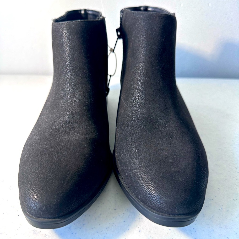 Bella Vita Womens 8M Henley II Booties Black Snake Ankle Boots Faux Leather